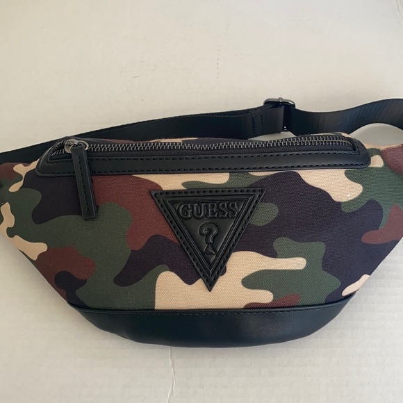 New GUESS Mens Fanny Pack - Picture 1 of 5